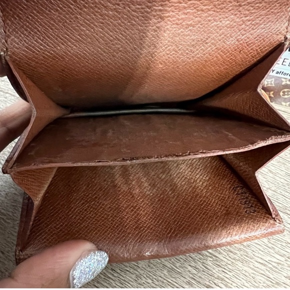 LOUIS VUITTON monogram coin pouch! Preloved excellent condition! - Picture 4 of 8